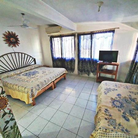 Hotel Amueblados Gaby Zihuatanejo Ngoại thất bức ảnh